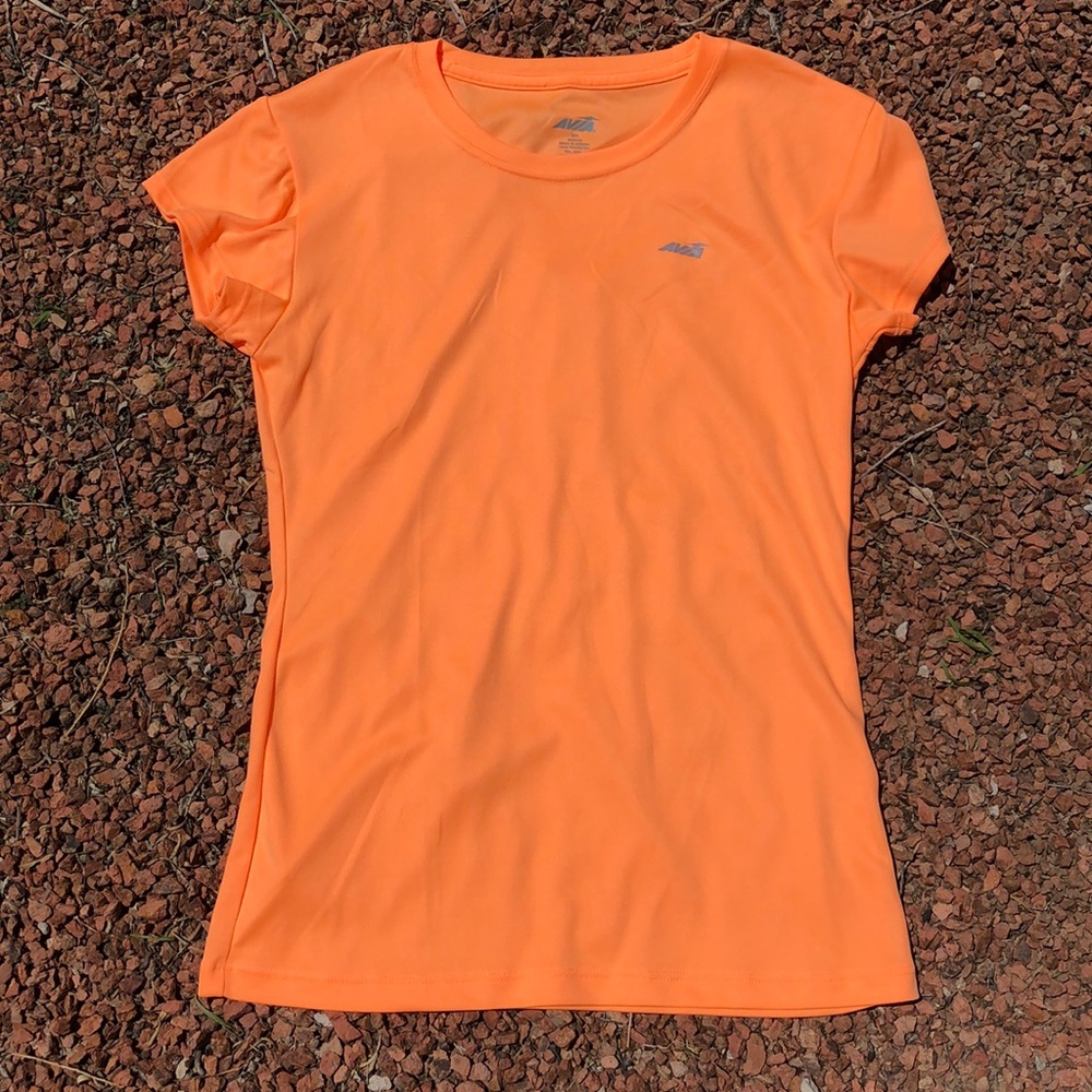 🎉DROP🎉 AVIA tangerine training shirt.
